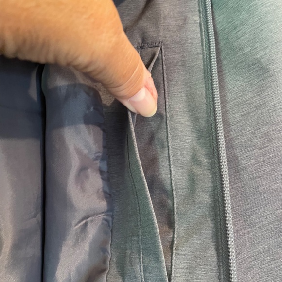 TEK Gear Waterproof Women's Rain Jacket Gray size Large - Picture 10 of 11